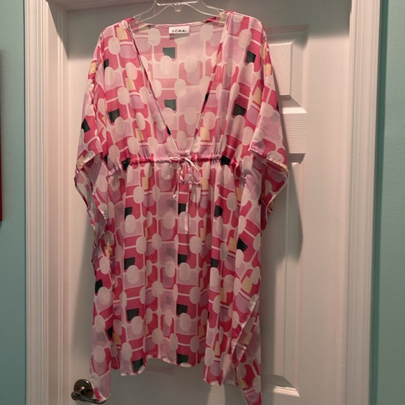 EUC Swim cover up by Soma in Geo Fresco Tickled Pink - Picture 3 of 6